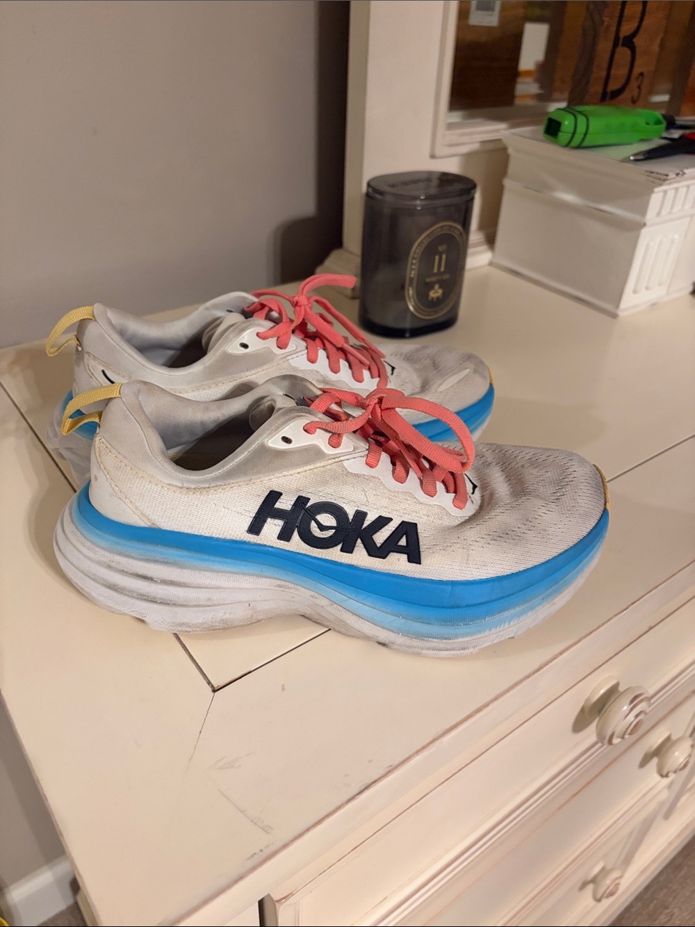 Hoka Bondi 8 Sneakers with Blue Midsole size 6B